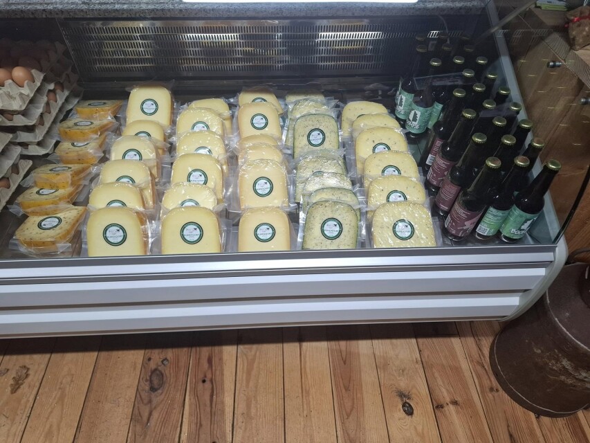 Derks boerderijwinkel Sambeek kaas
